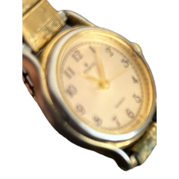 Vintage Jemis Ladies Watch Quartz Gold Tone Round Face Needs Battery - Picture 5 of 6